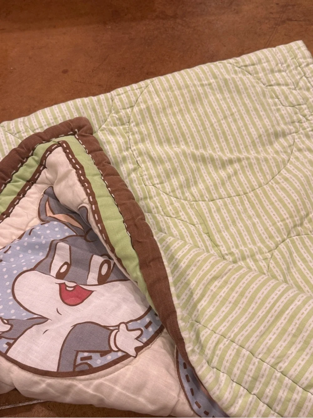 Looney Tunes Crib Comforter Blanket 39 x 31 Vintage Baby Bugs Tweety Taz Cat